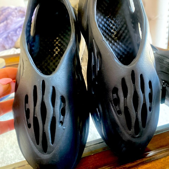 adidas Shoes - YEEZEYS! Excellent CONDITION YEEZYS, Sz 38! Used but LOTS & LOTS OF LIFE LEFT.